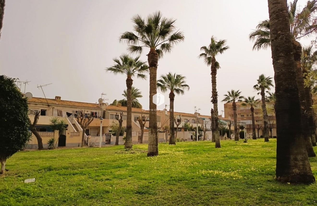 Aus zweiter Hand - Wohnung -
Orihuela Costa - Costa Blanca