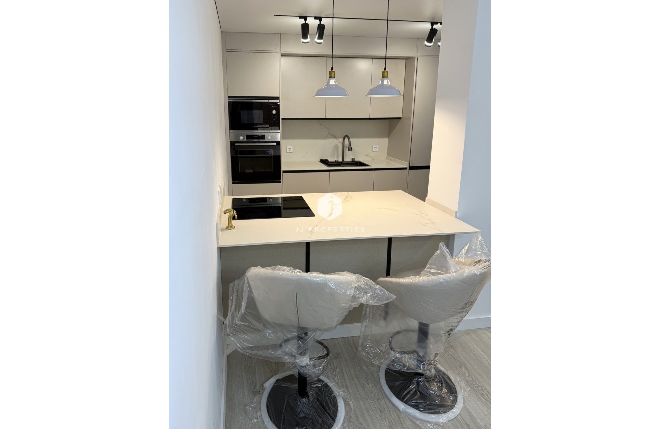 Resale - Apartment / flat -
Torrevieja - Costa Blanca