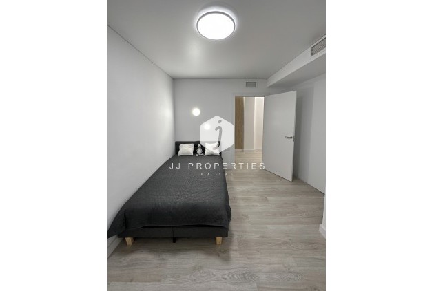 Resale - Apartment / flat -
Torrevieja - Costa Blanca