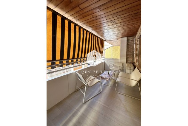 Resale - Apartment / flat -
Torrevieja - Costa Blanca