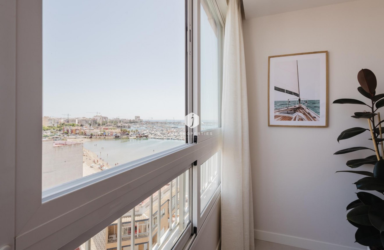 Tweedehands - Appartement / flat -
Torrevieja - Costa Blanca