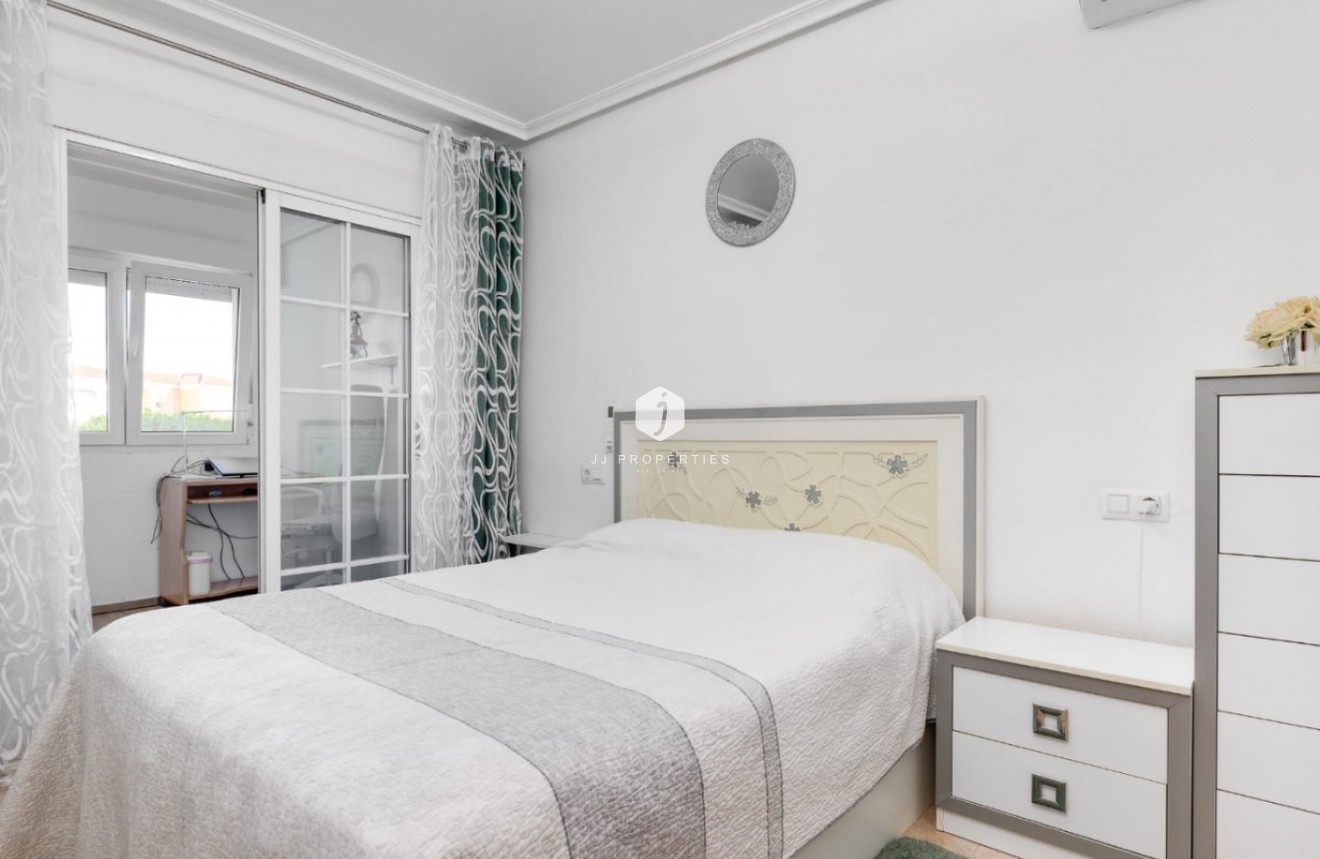 Tweedehands - Chalet -
Torrevieja - Costa Blanca