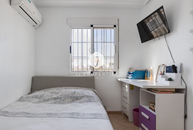 Tweedehands - Chalet -
Torrevieja - Costa Blanca