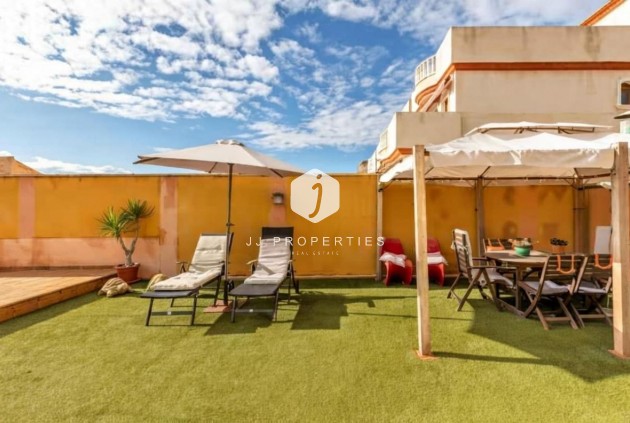 Z drugiej ręki - Villa -
Torrevieja - aguas nuevas