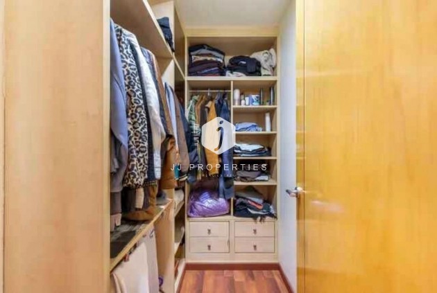 Z drugiej ręki - Villa -
Torrevieja - aguas nuevas