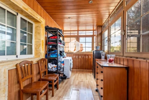 Z drugiej ręki - Villa -
Torrevieja - aguas nuevas