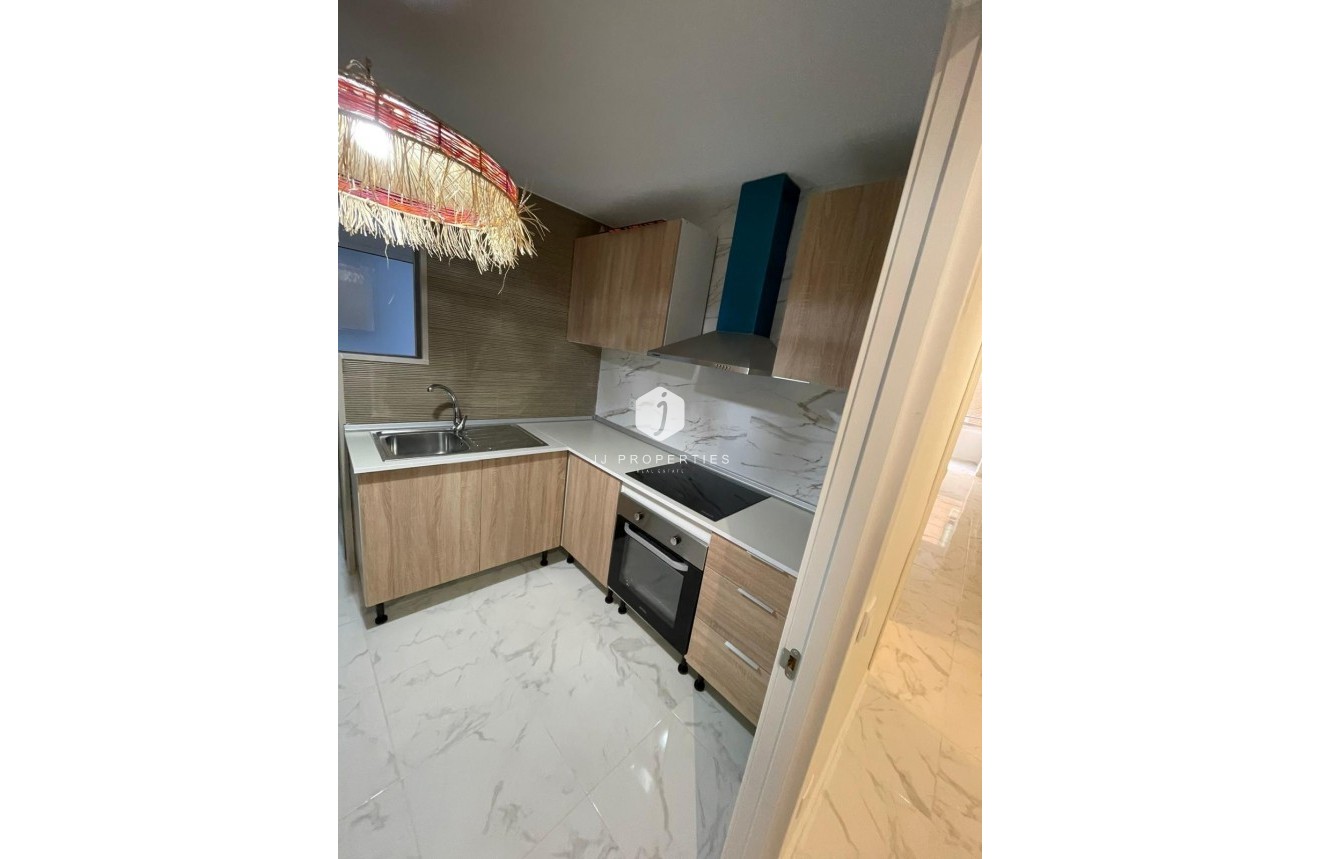 Resale - Apartment / flat -
Torrevieja - Costa Blanca