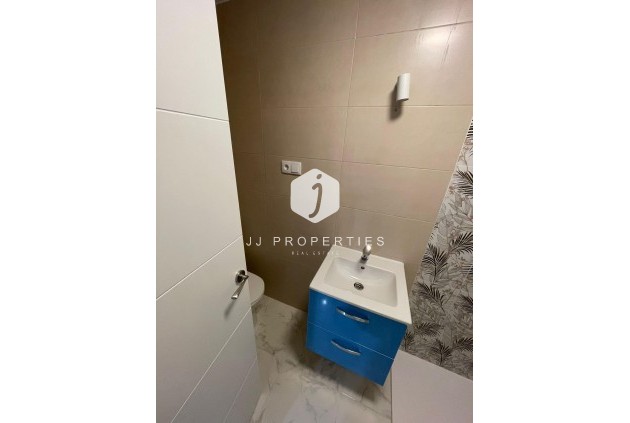 Resale - Apartment / flat -
Torrevieja - Costa Blanca