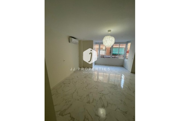 Resale - Apartment / flat -
Torrevieja - Costa Blanca