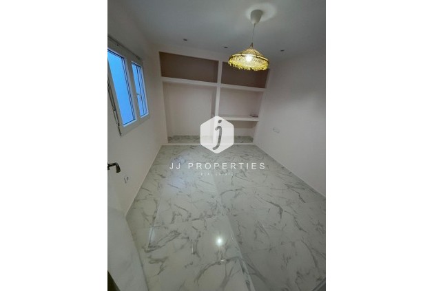 Resale - Apartment / flat -
Torrevieja - Costa Blanca