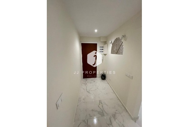 Resale - Apartment / flat -
Torrevieja - Costa Blanca