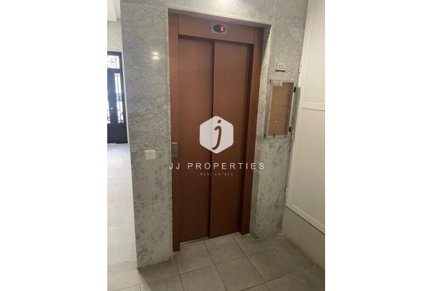 Resale - Apartment / flat -
Torrevieja - Costa Blanca