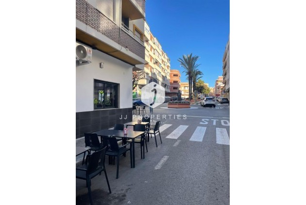 Resale - Apartment / flat -
Torrevieja - Costa Blanca