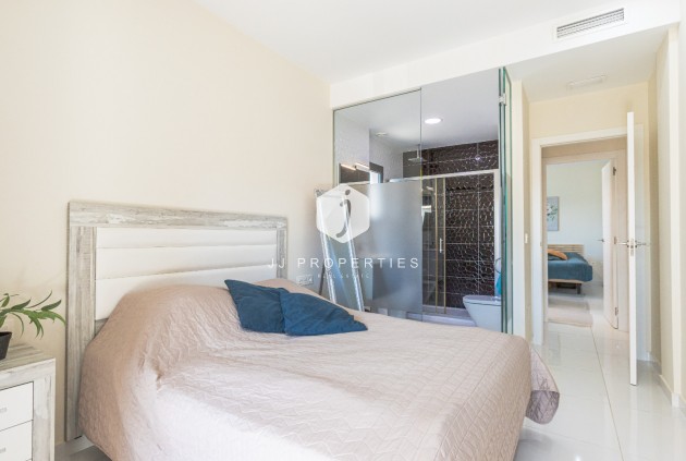 Resale - Bungalow -
Los Altos - Costa Blanca