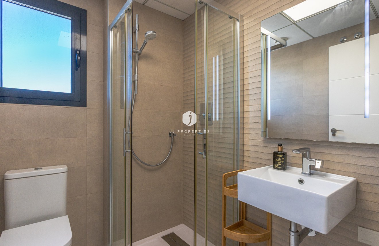 Resale - Bungalow -
Los Altos - Costa Blanca