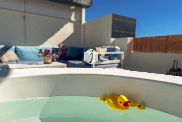 Resale - Bungalow -
Los Altos - Costa Blanca