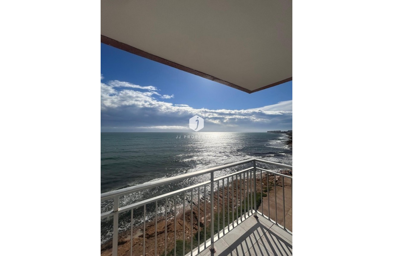 Resale - Apartment / flat -
Torrevieja - Playa de los Naufragos