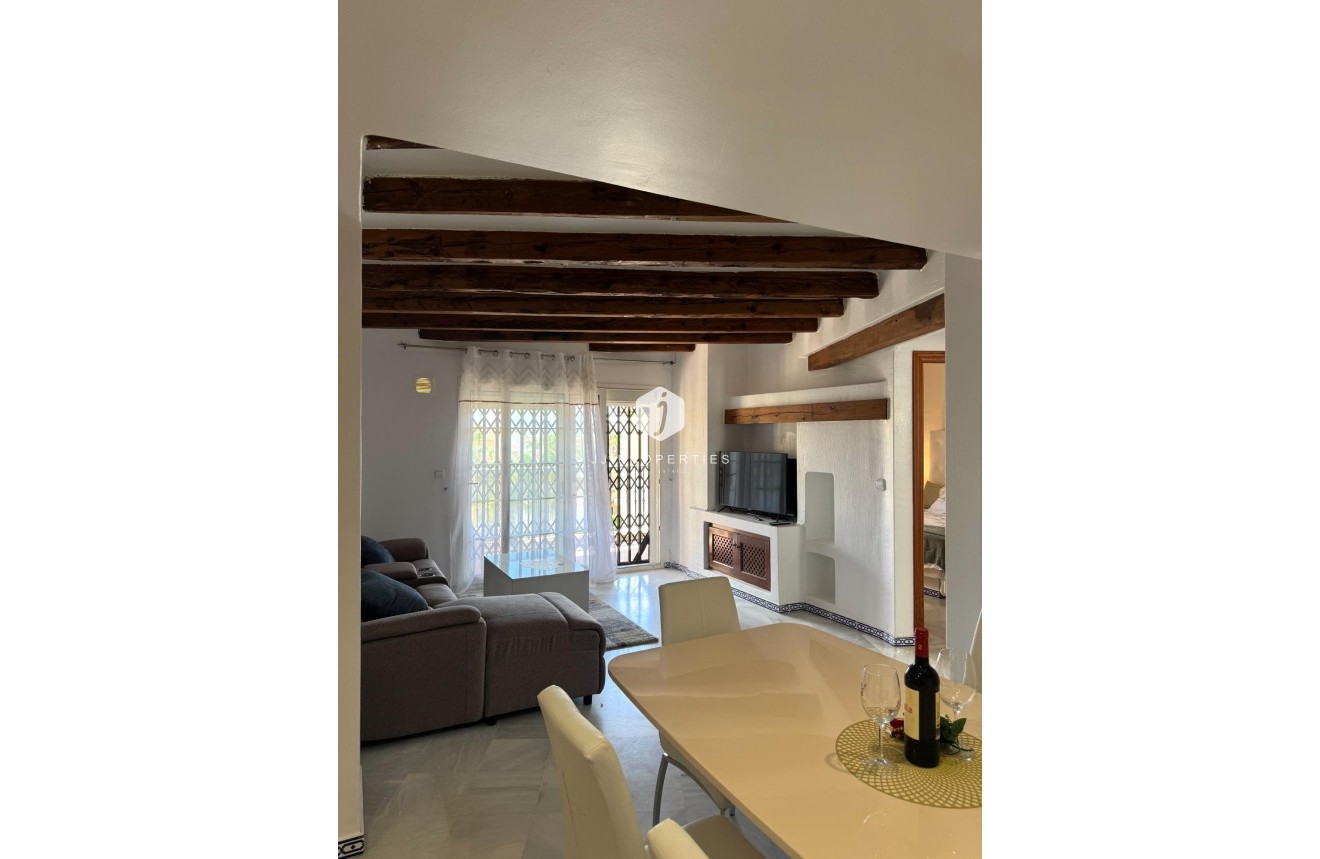 D'occasion - Attique -
Torrevieja - Los Frutales