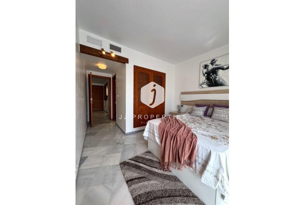 D'occasion - Attique -
Torrevieja - Los Frutales