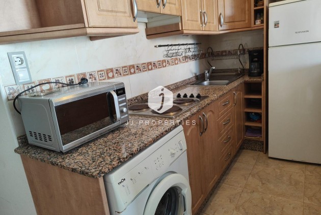 Resale - Apartment / flat -
Torrevieja - La Mata