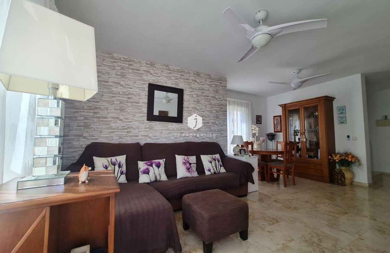 Z drugiej ręki - Villa -
Orihuela Costa - Lomas De Campoamor-las Ramblas