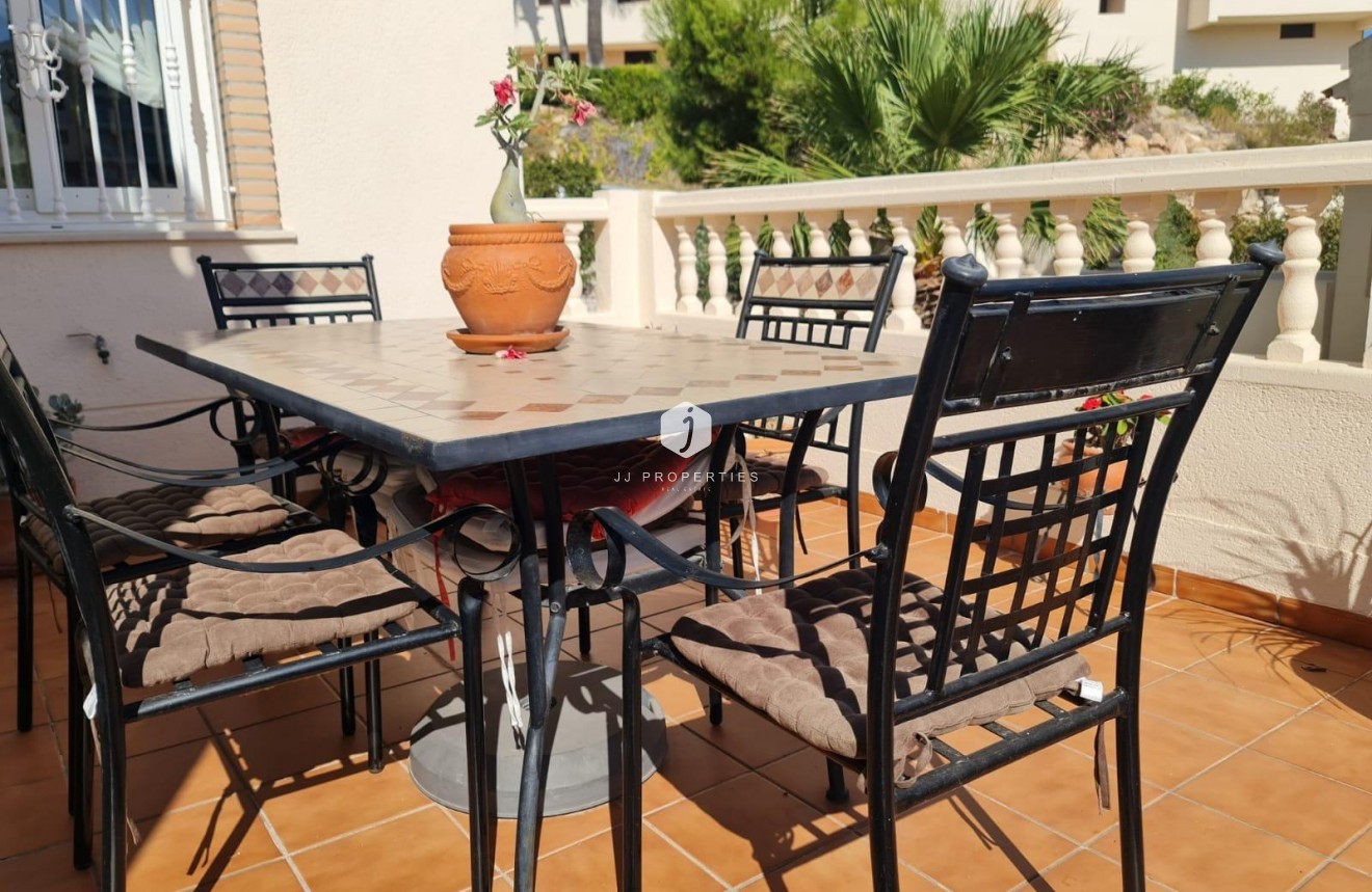 Z drugiej ręki - Villa -
Orihuela Costa - Lomas De Campoamor-las Ramblas