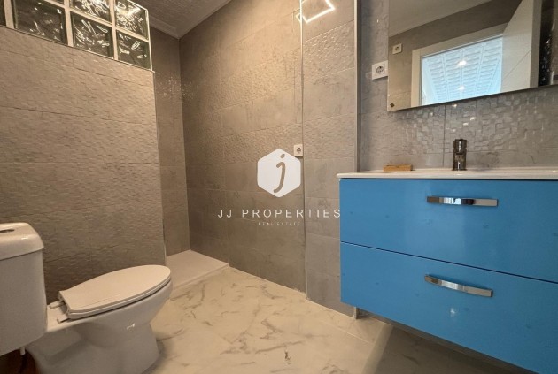 Resale - Penthouse -
Torrevieja - Acequion