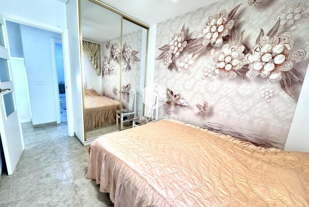 Resale - Chalet -
Orihuela Costa - Playa Flamenca