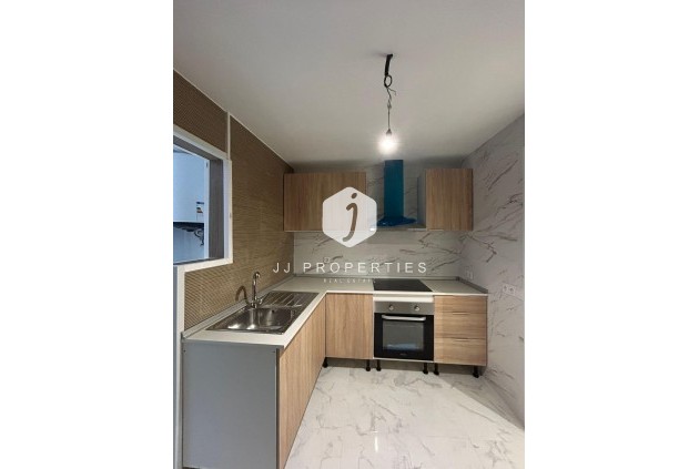 Segunda mano - Apartamento / piso -
Torrevieja