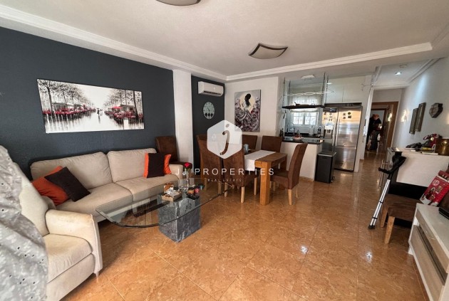 Resale - Apartment / flat -
Torrevieja