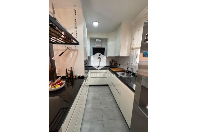 Resale - Apartment / flat -
Torrevieja