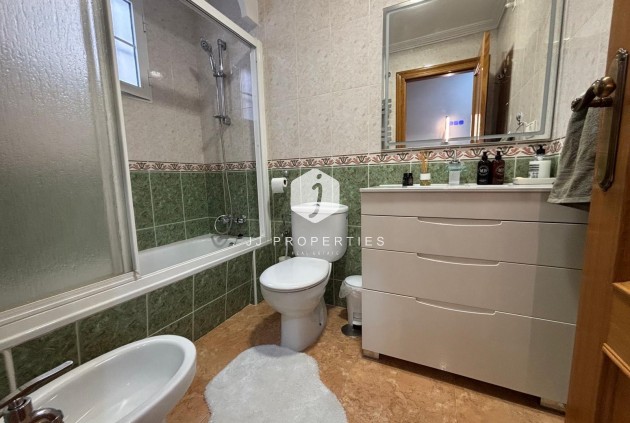 Resale - Apartment / flat -
Torrevieja