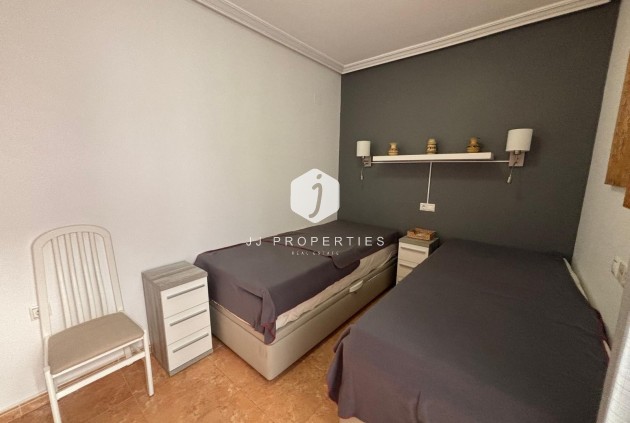 Resale - Apartment / flat -
Torrevieja