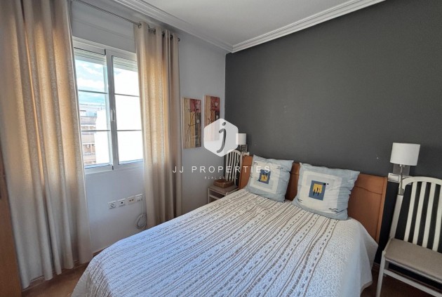 Resale - Apartment / flat -
Torrevieja