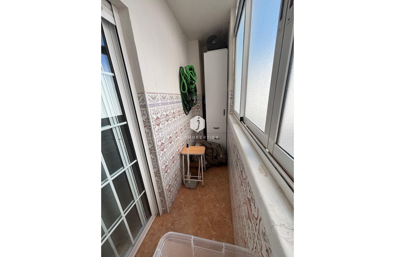 Resale - Apartment / flat -
Torrevieja