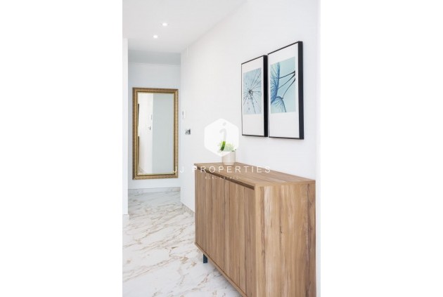 Aus zweiter Hand - Penthouse -
Guardamar del Segura - Pueblo