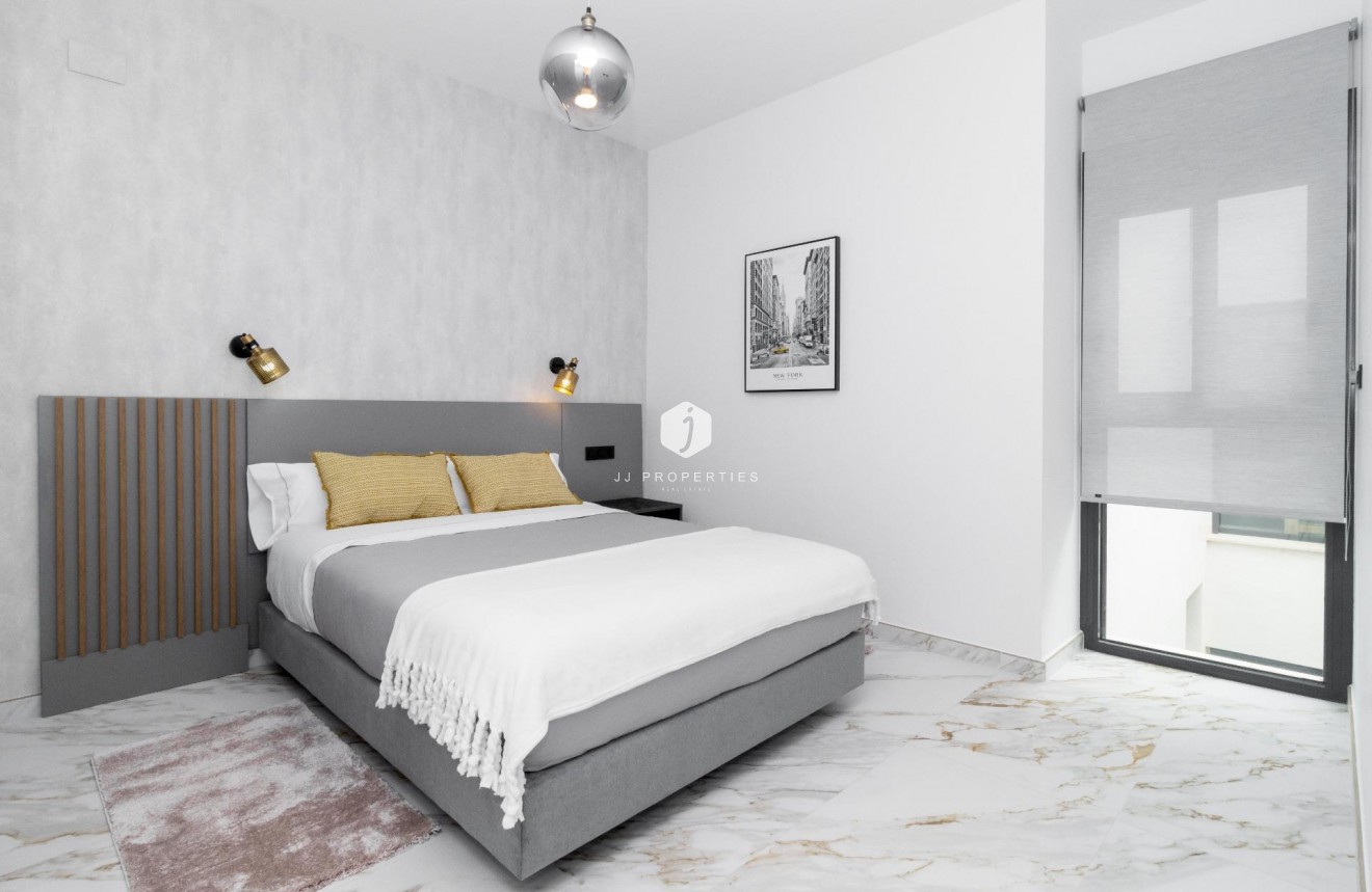 Aus zweiter Hand - Penthouse -
Guardamar del Segura - Pueblo