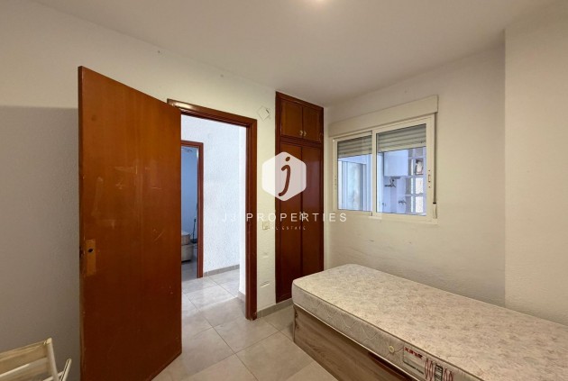 Resale - Apartment / flat -
Torrevieja - Playa de los Locos