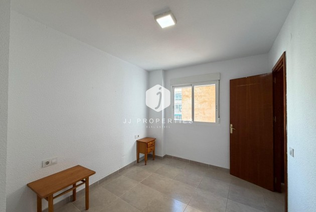 Resale - Apartment / flat -
Torrevieja - Playa de los Locos