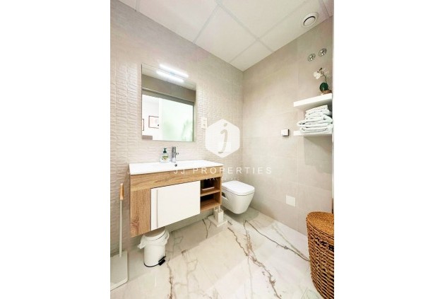 D'occasion - Appartement -
Torrevieja - Costa Blanca