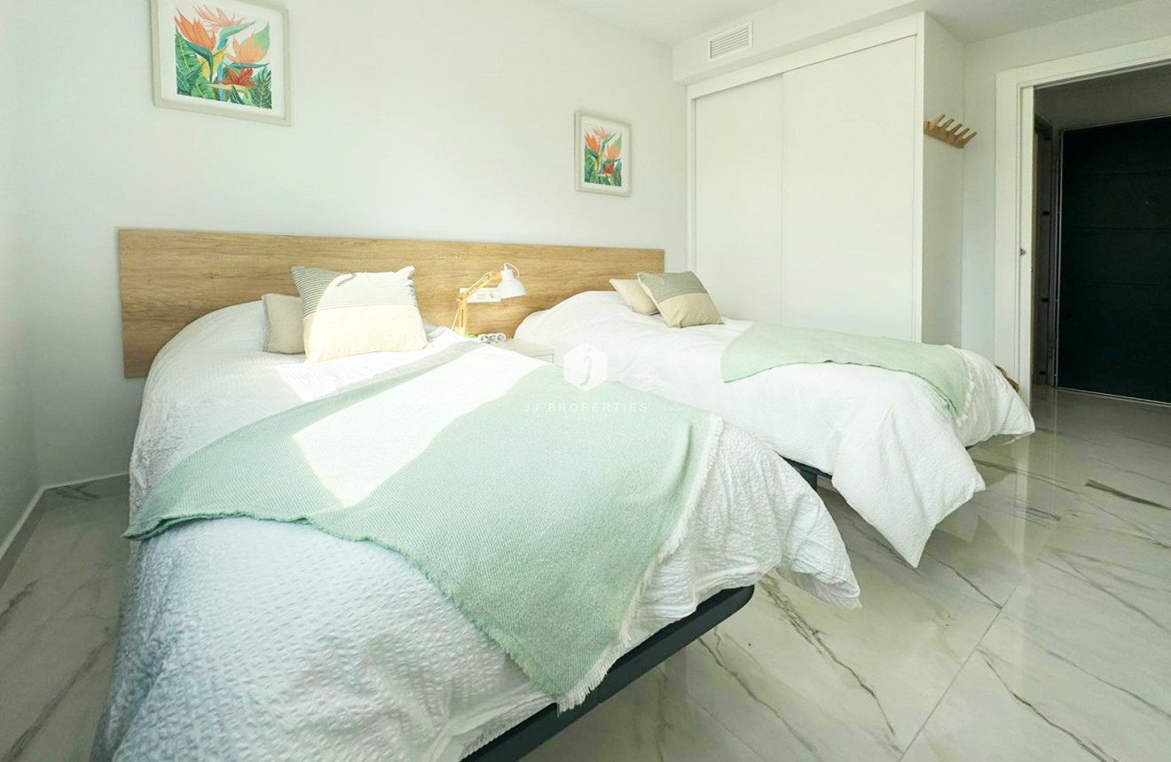 D'occasion - Appartement -
Torrevieja - Costa Blanca