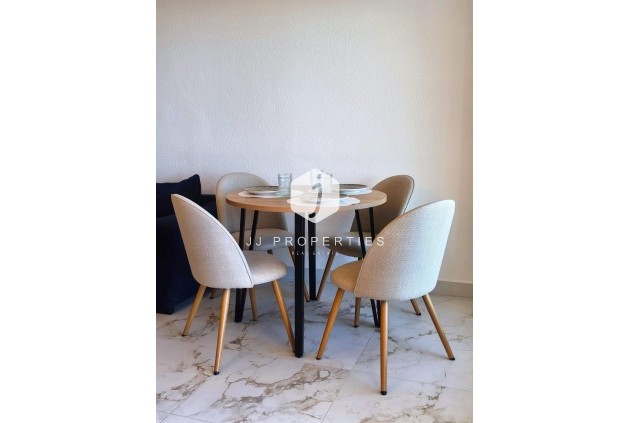 D'occasion - Appartement -
Torrevieja - Cabo cervera