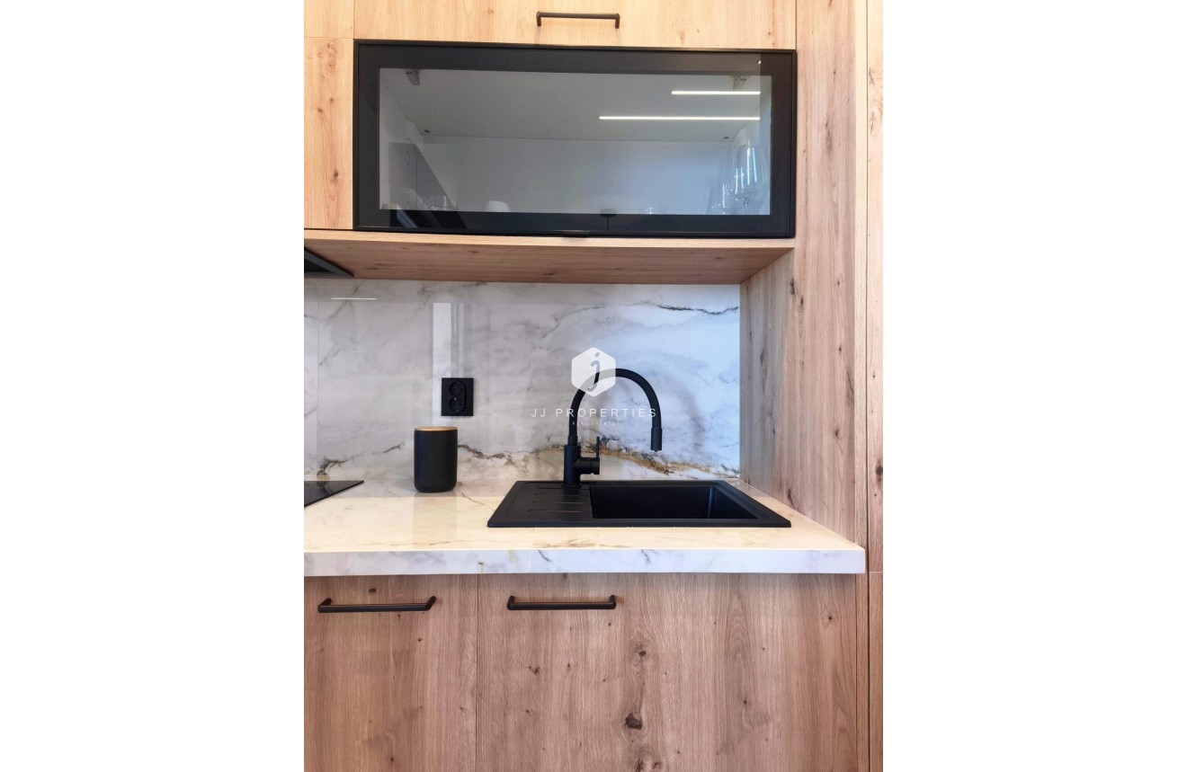 D'occasion - Appartement -
Torrevieja - Cabo cervera