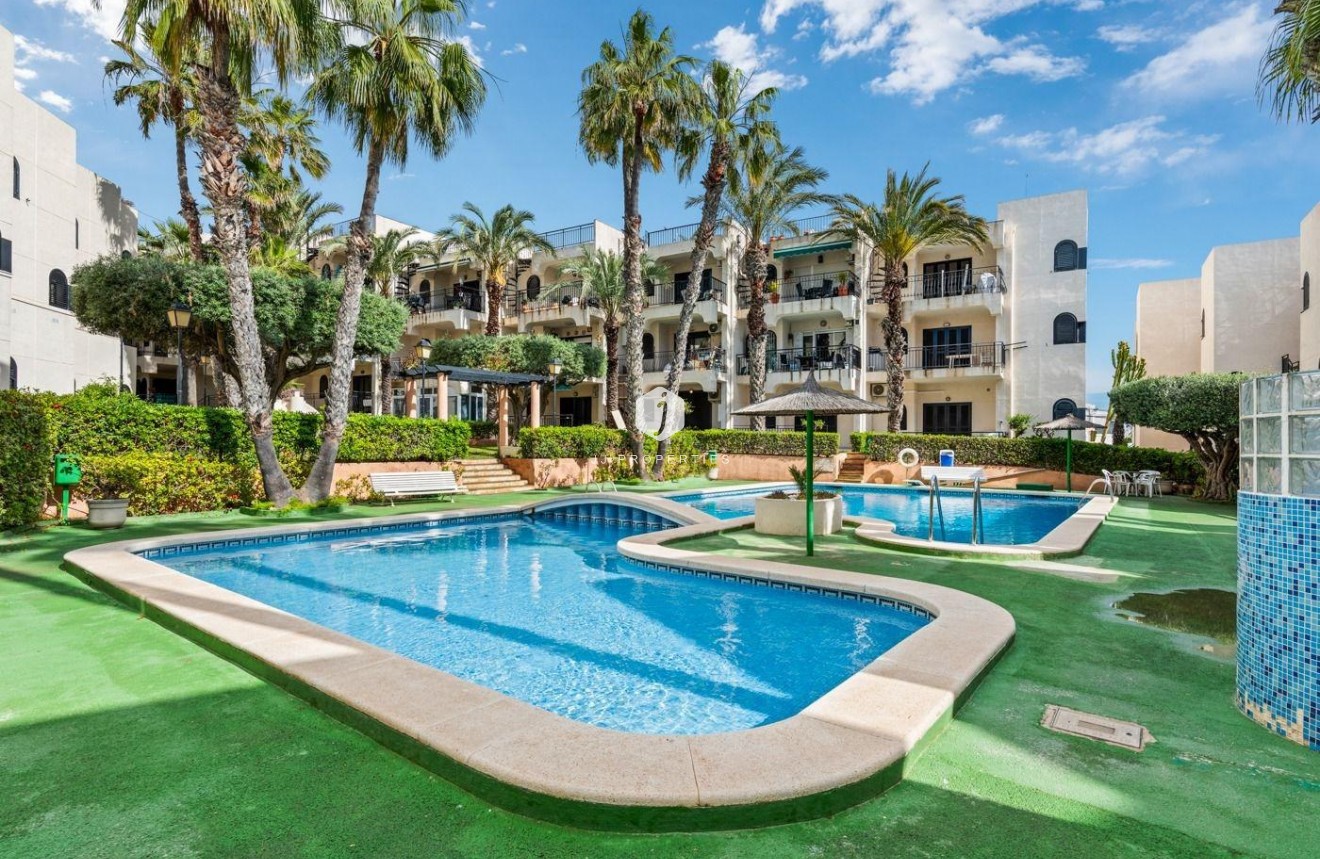 D'occasion - Appartement -
Torrevieja - Cabo cervera