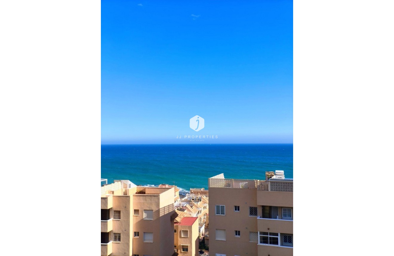 D'occasion - Appartement -
Torrevieja - Cabo cervera