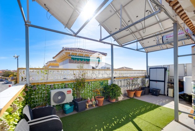 Resale - Chalet -
Torrevieja - Parque las naciones