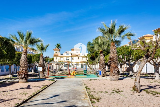 Resale - Chalet -
Torrevieja - Parque las naciones