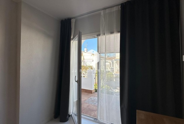 Resale - Bungalow -
Torrevieja - Los Balcones