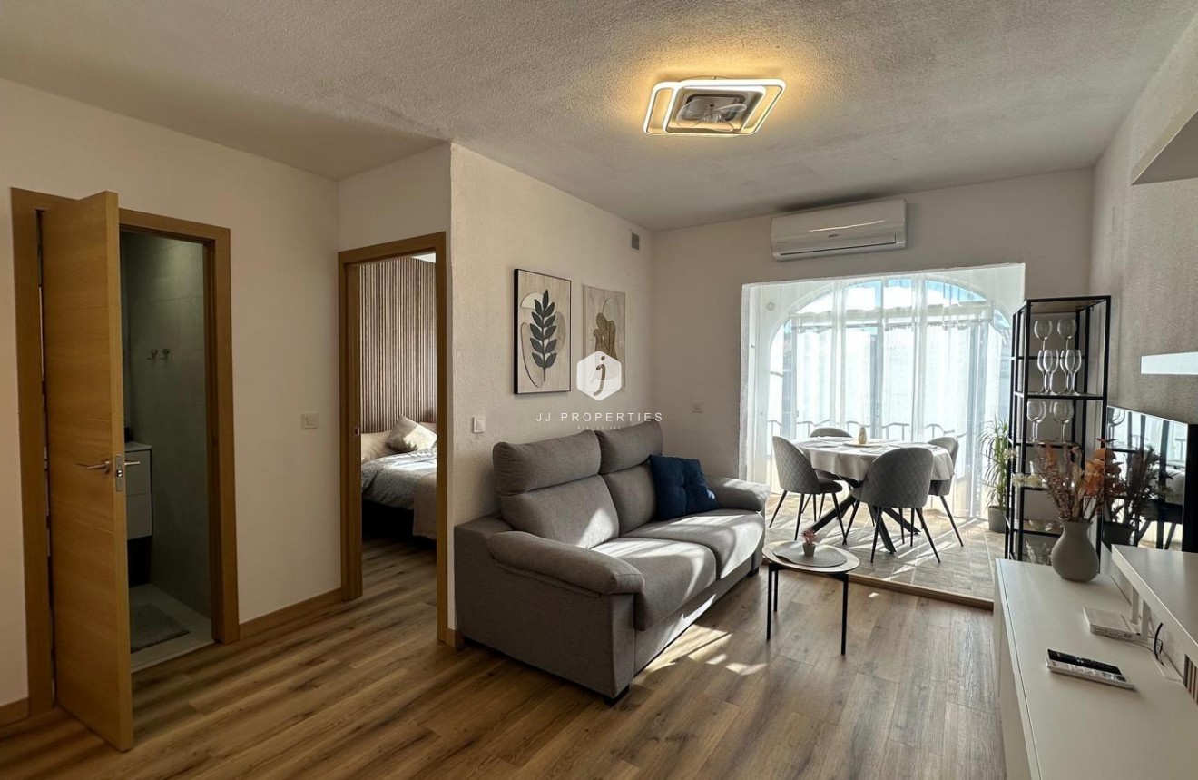 Resale - Bungalow -
Torrevieja - Los Balcones - Los Altos del Edén