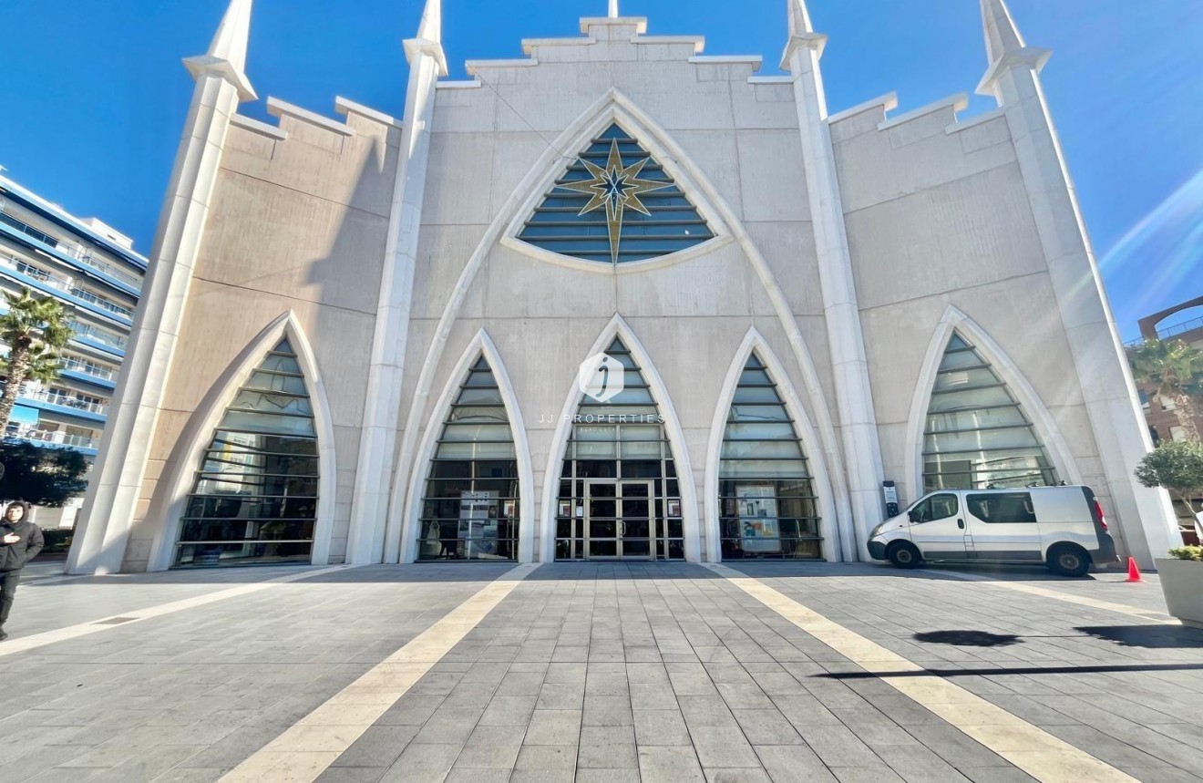 D'occasion - Appartement -
Torrevieja - Centro